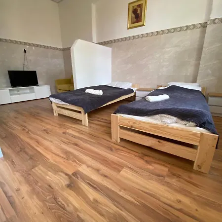 Apartment Pokoje Nad Lyna