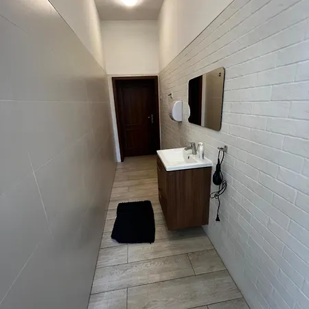 Pokoje Nad Lyna * 올슈틴