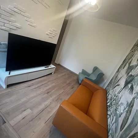 Pokoje Nad Lyna Apartment *